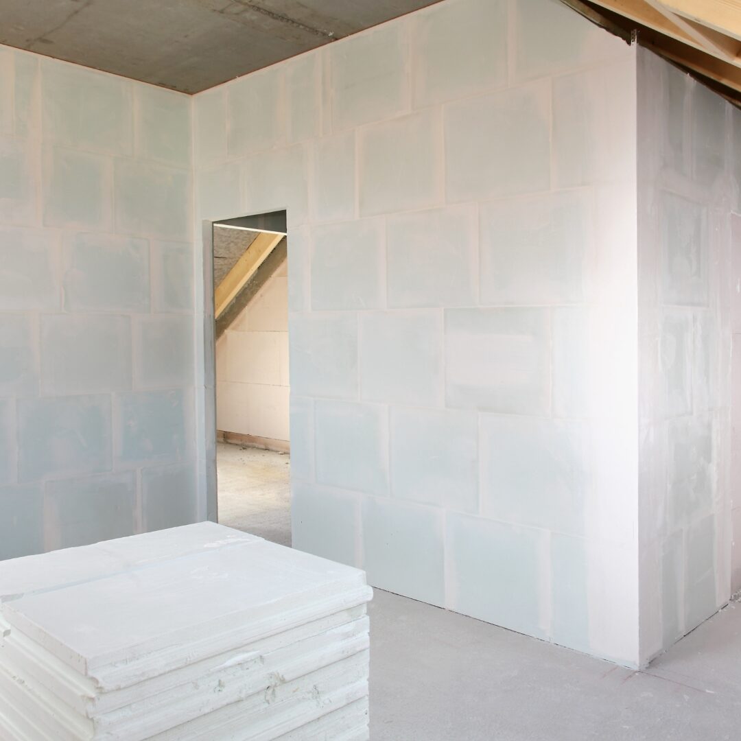 Villa renovation coordination in Spain