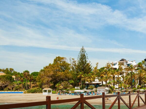 marbella property care company Færdig villa renoveret under byggeledelse i Spanien reformas marbella Americans moving to Costa del Sol reforma integral marbella